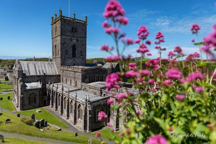 Butland Cottage Pembroke Bagian luar foto